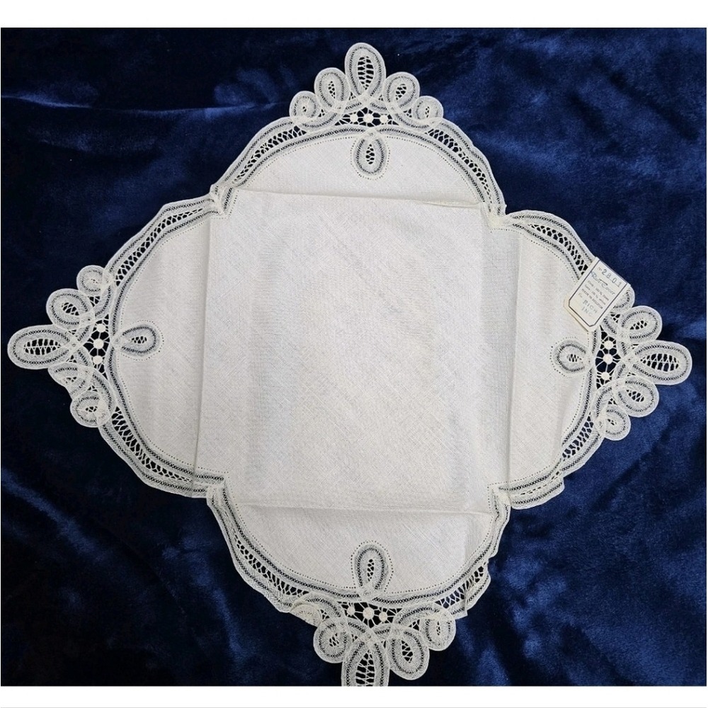 Vintage NEW Belgium Lace Square Doily 15"x15" In Original Box White Rich Inc.